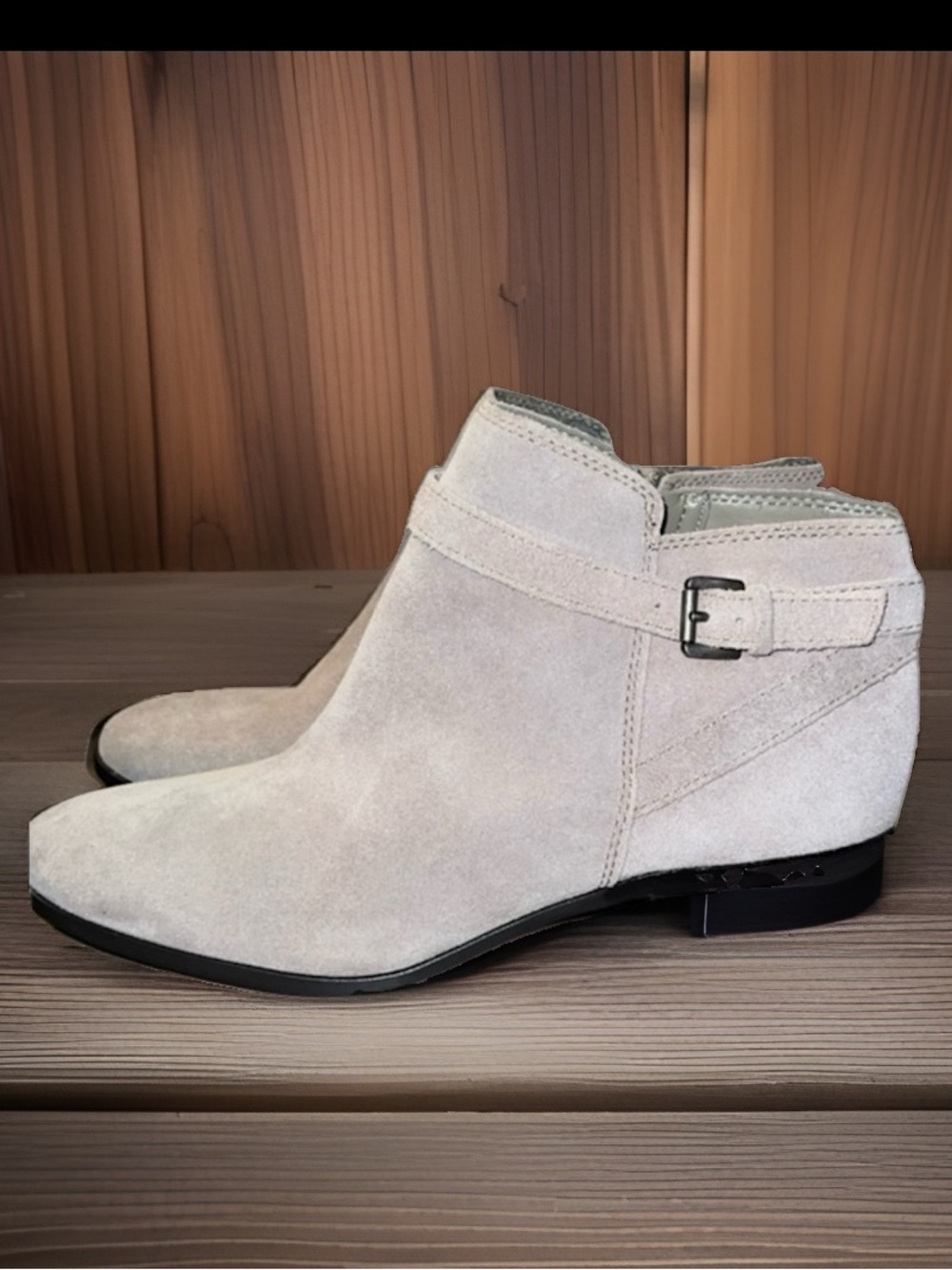 Sam Edelman Pirro Suede Ankle Booties in a gray or putty shade, Women 8.5, NWOB